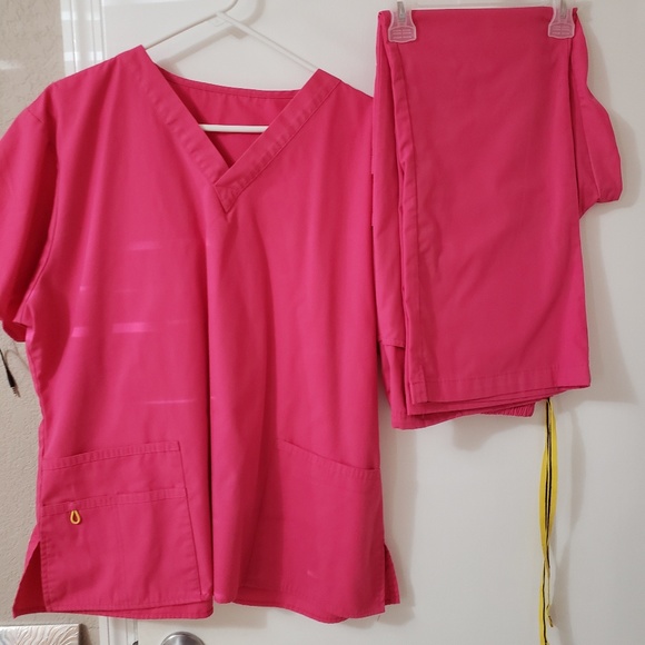 Scrubs - Picture 3 of 8